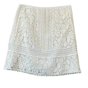 V Cristina White Cotton Lined Lace Skirt Size 8